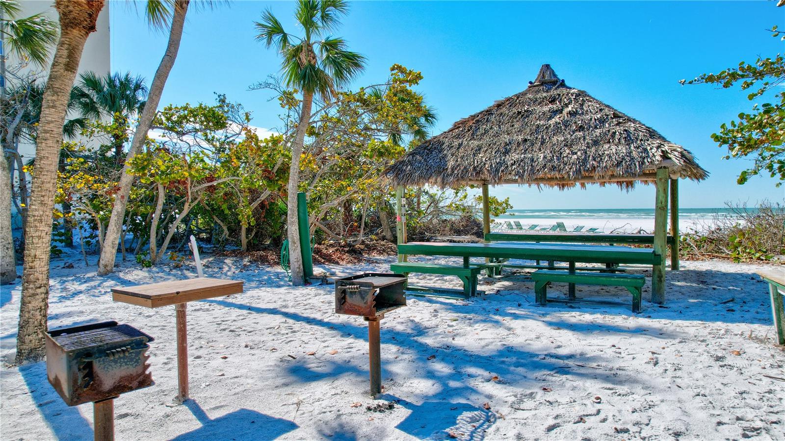 20 WHISPERING SANDS DR #306