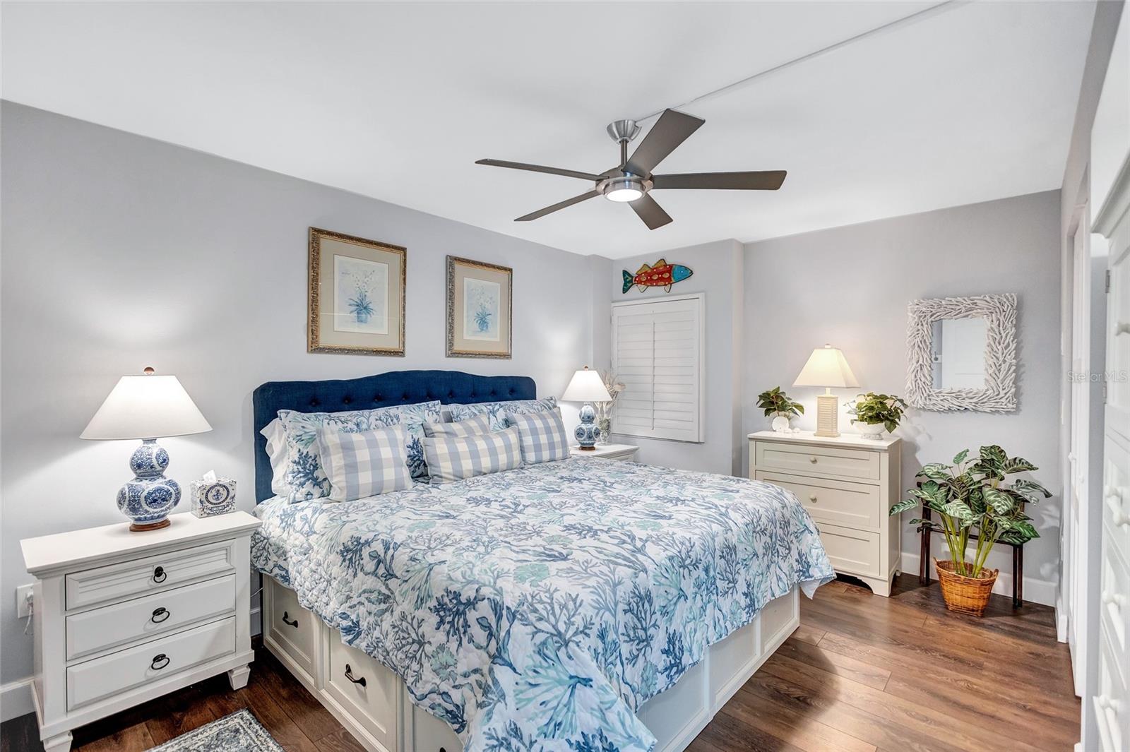 20 WHISPERING SANDS DR #306