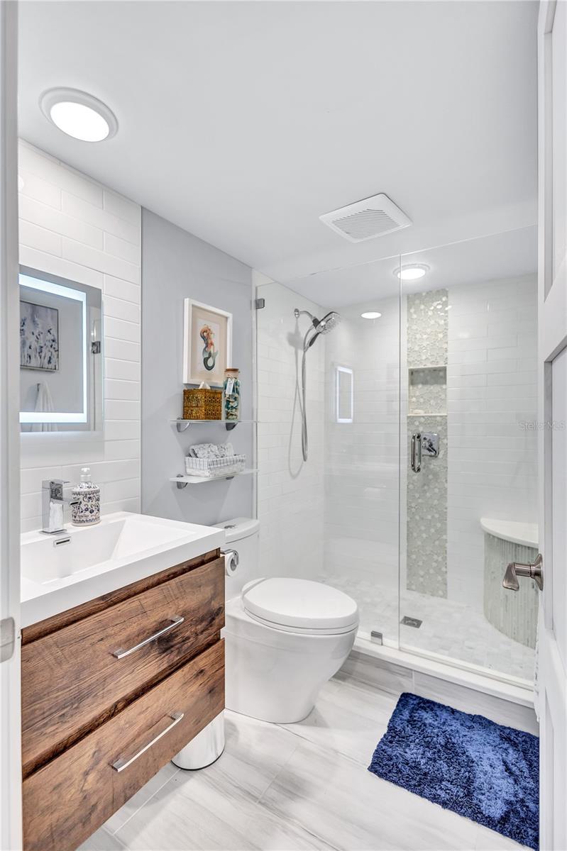 20 WHISPERING SANDS DR #306