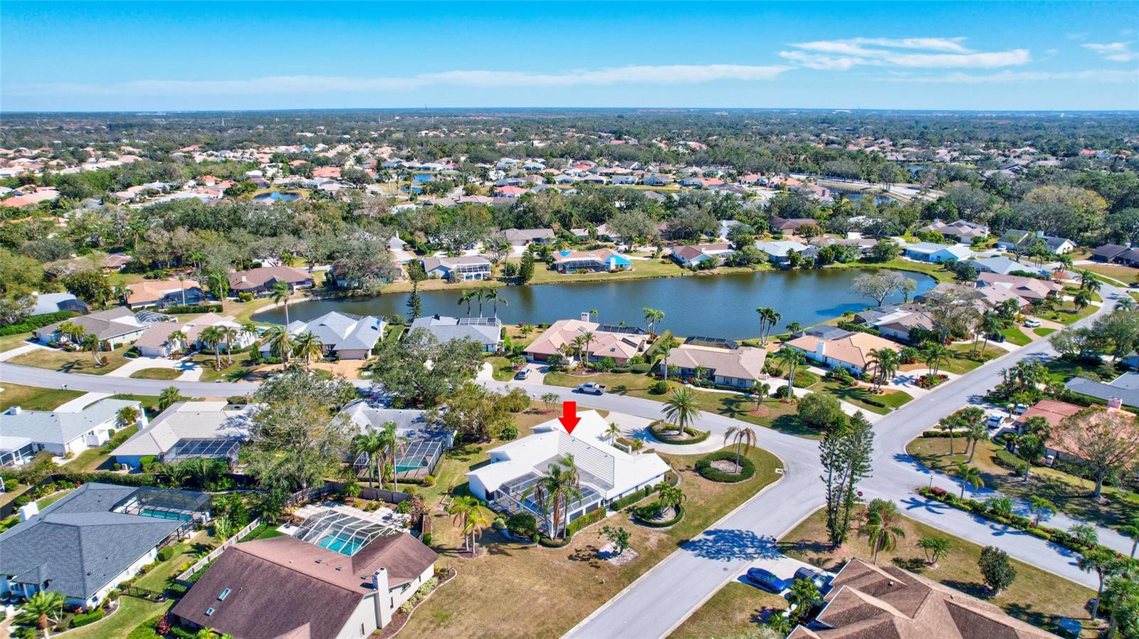 6851 COUNTRY LAKES CIR