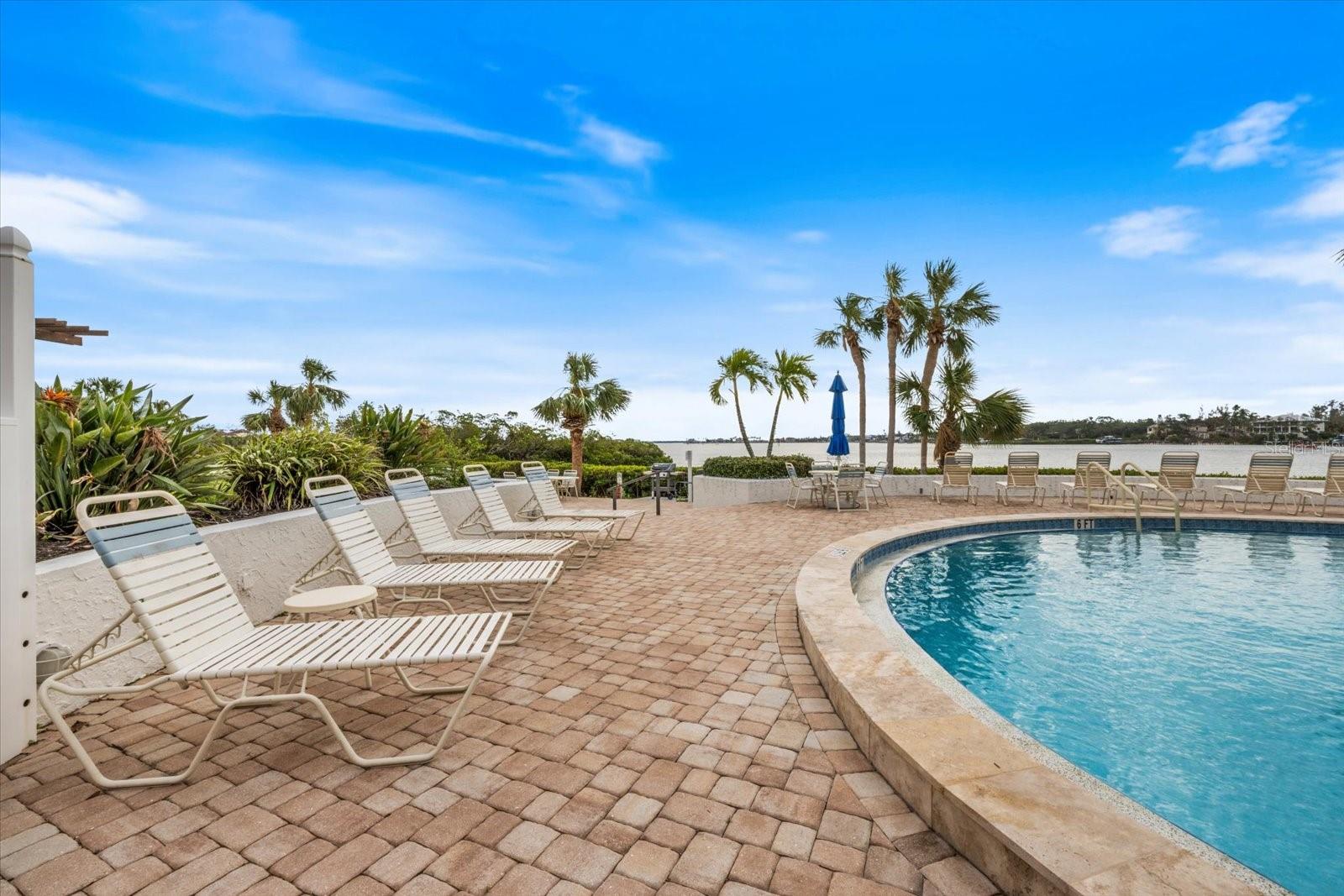 1604 STICKNEY POINT RD #102