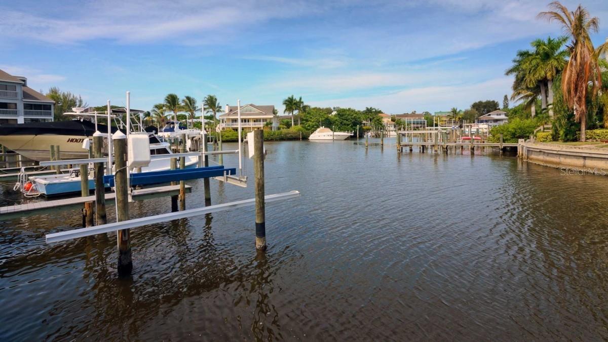 1228 SIESTA BAYSIDE DR #1228-C