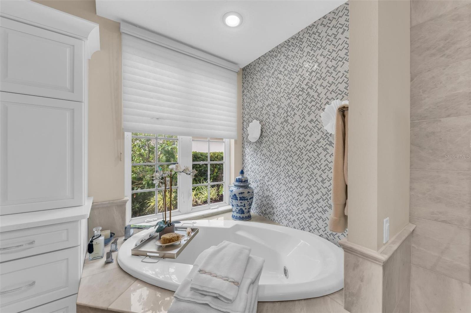 3360 FOUNDERS CLUB DR