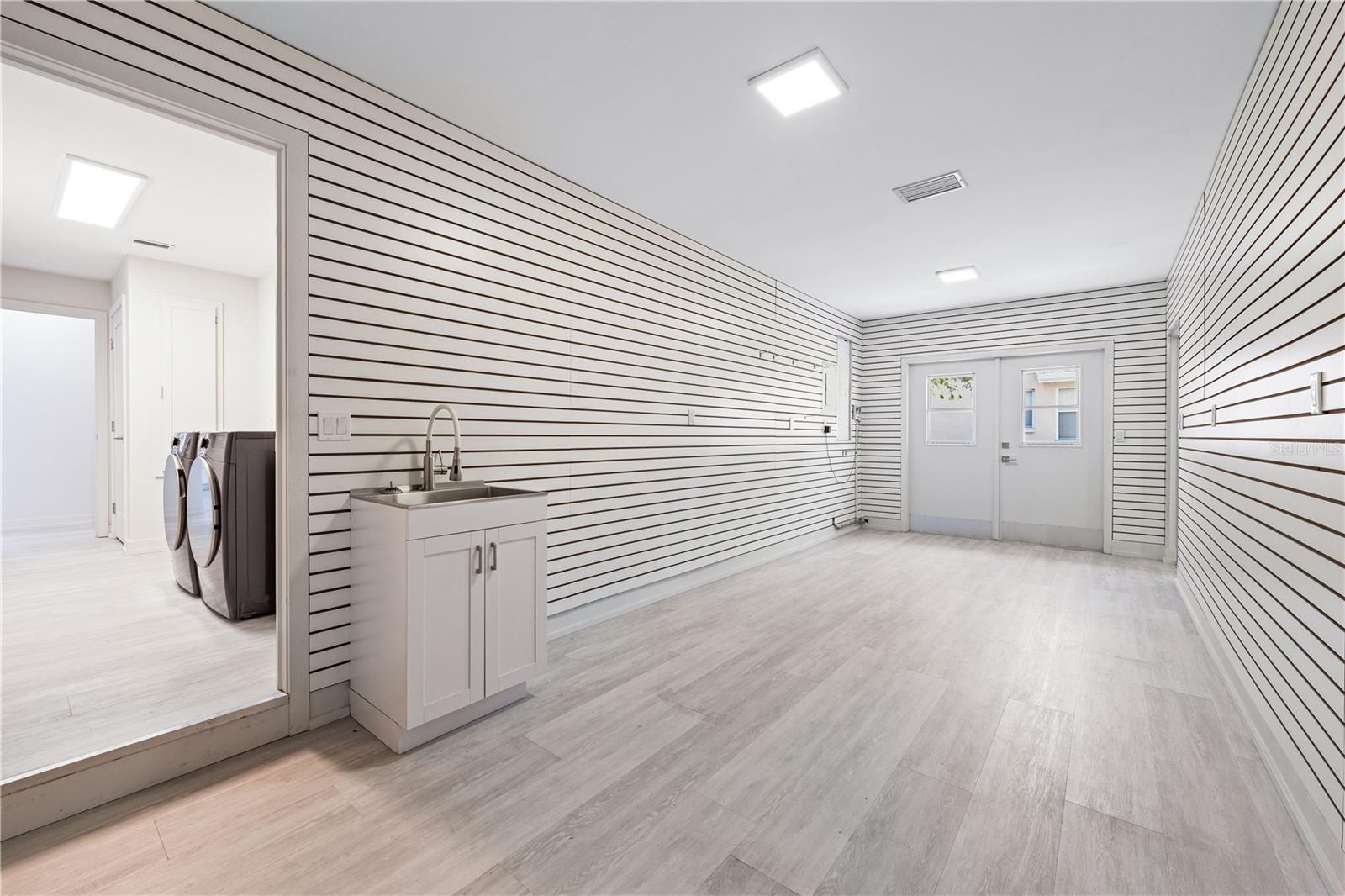 3520 WILDERNESS BLVD W