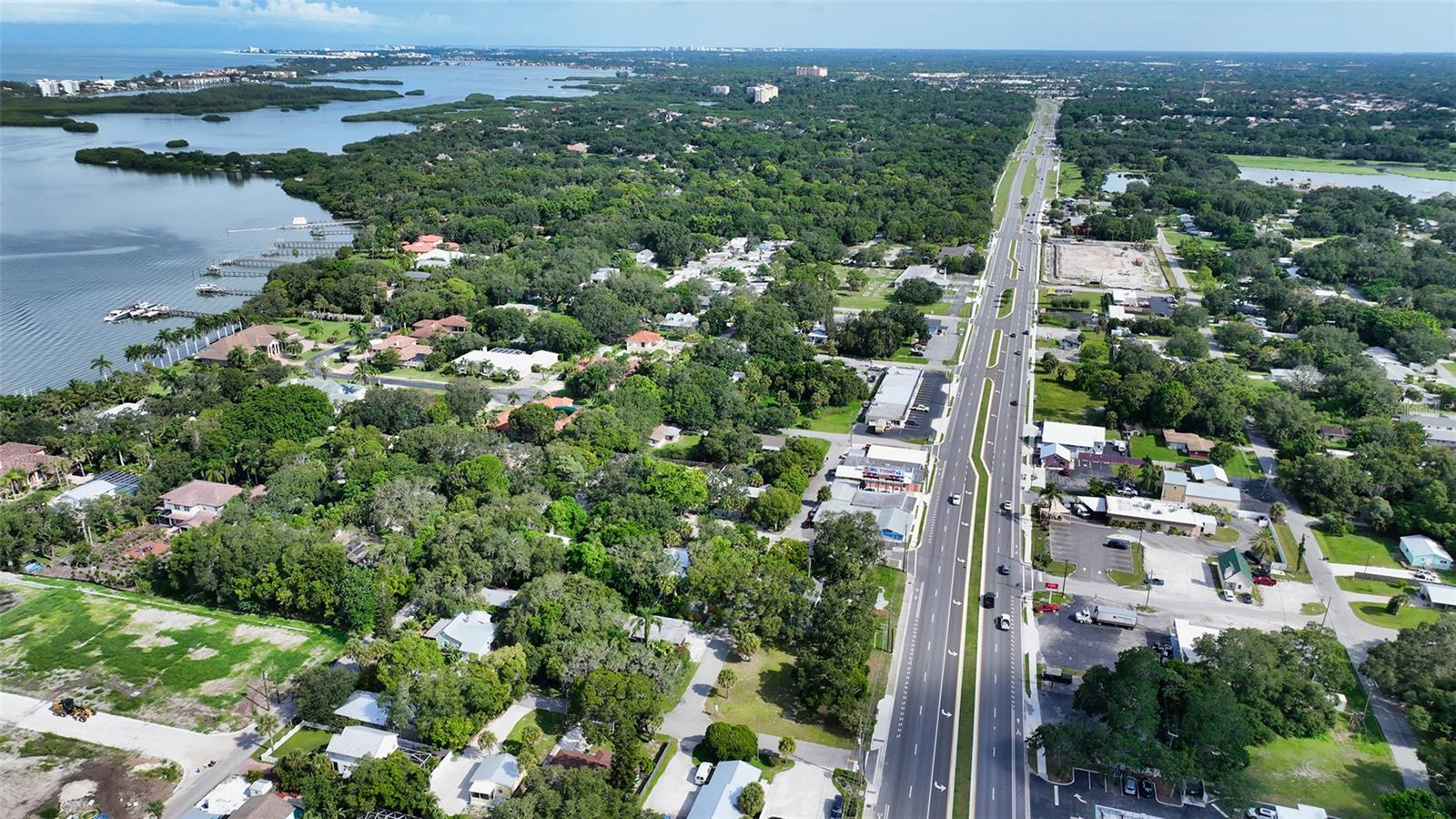 51 N TAMIAMI TRL