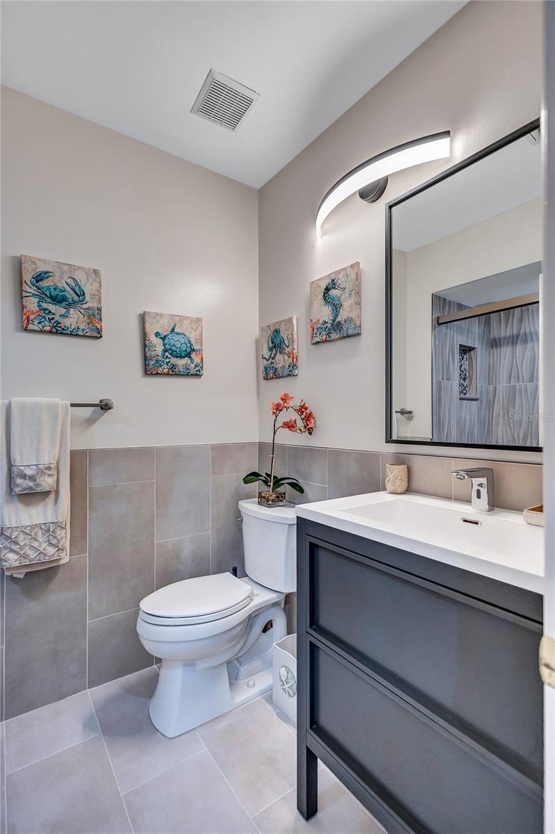 1185 COQUILLE ST #305