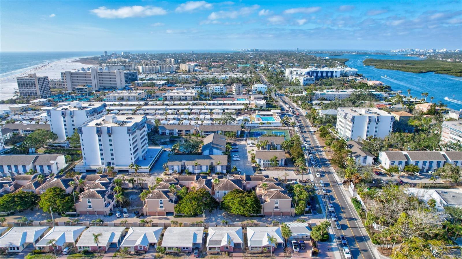 1185 COQUILLE ST #305