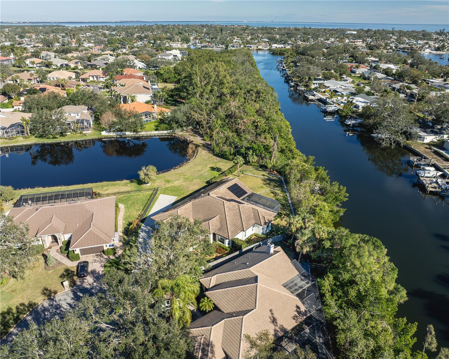 1060 WATER OAK CT NE