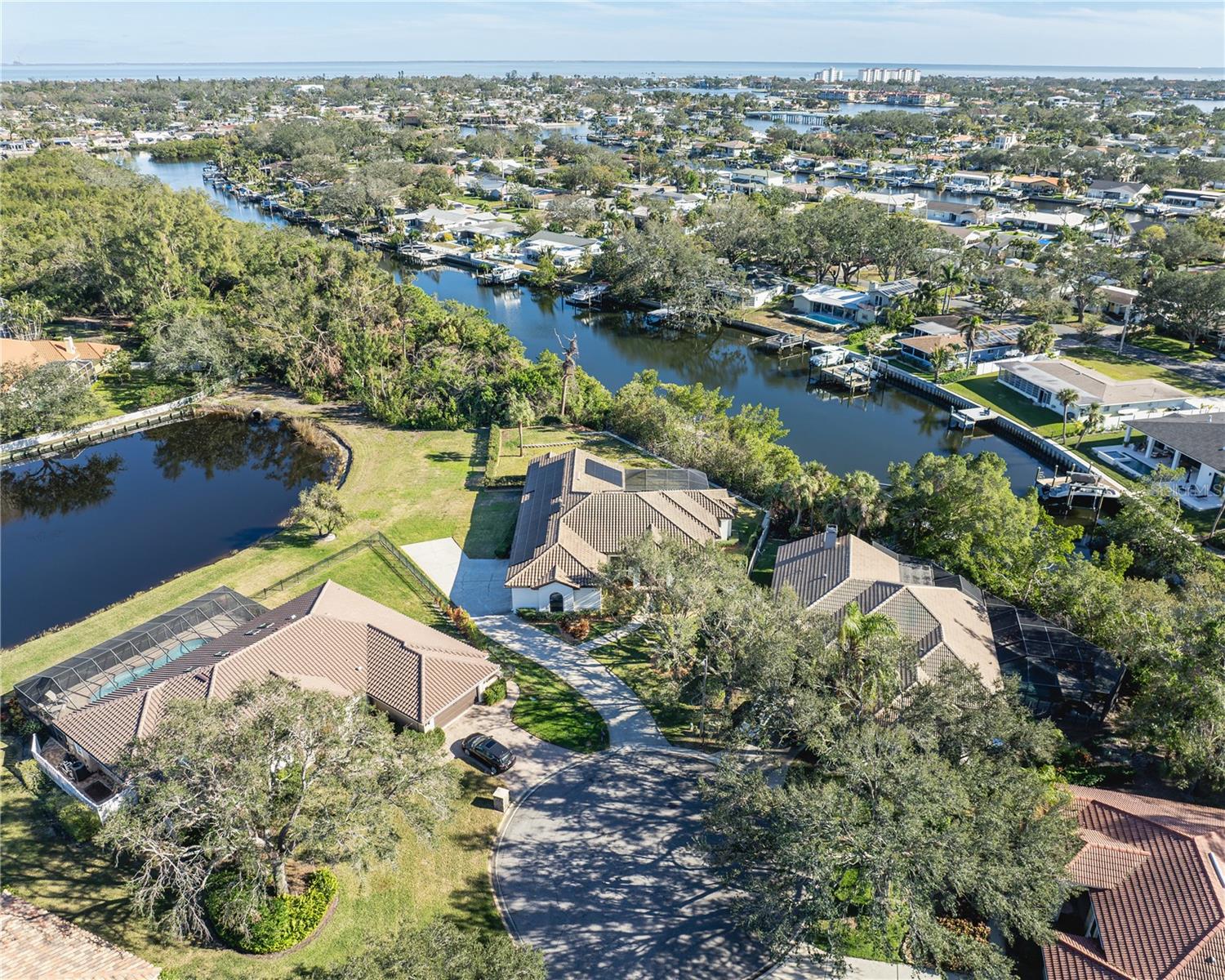 1060 WATER OAK CT NE