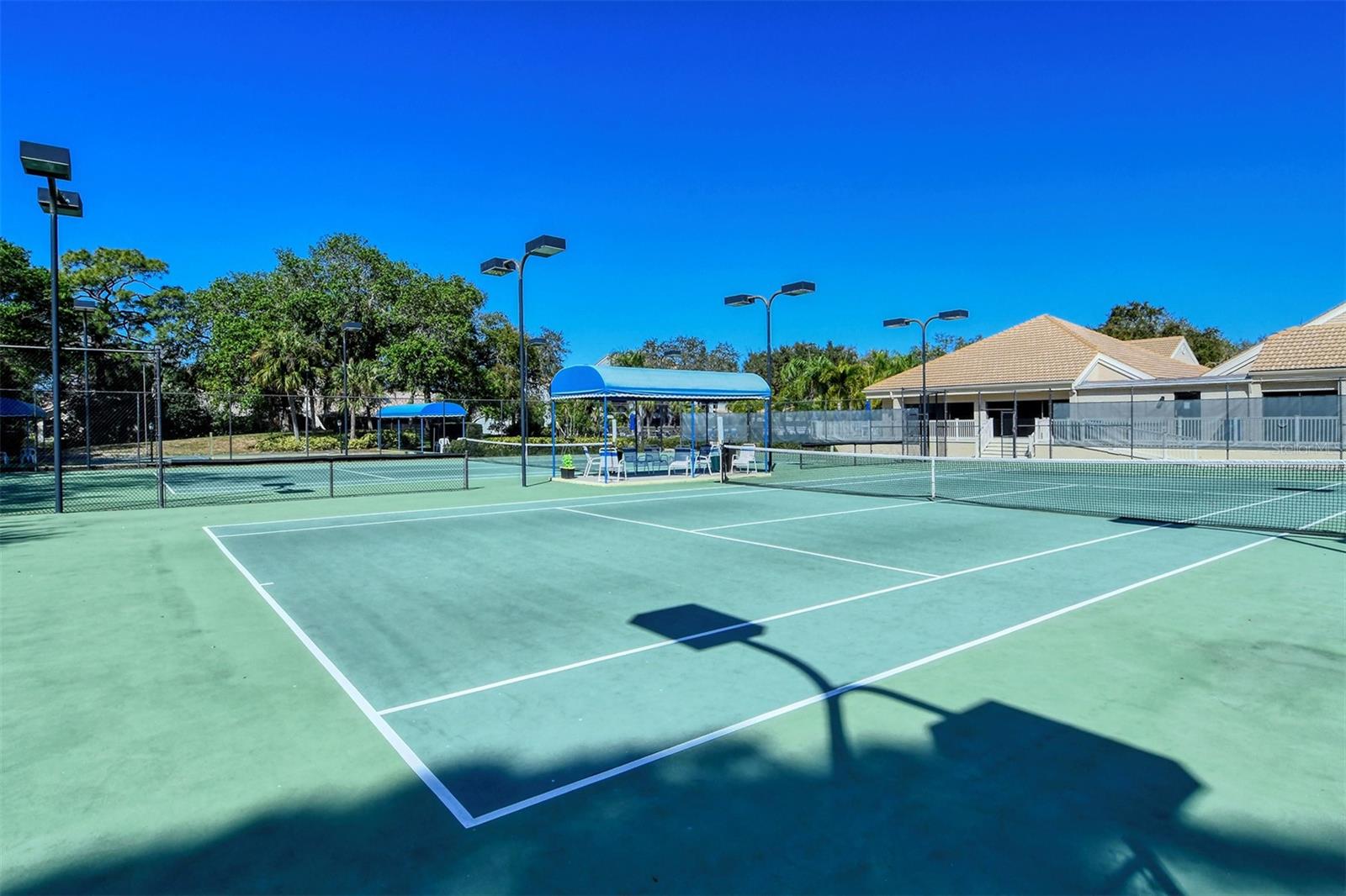104 INLETS BLVD #104