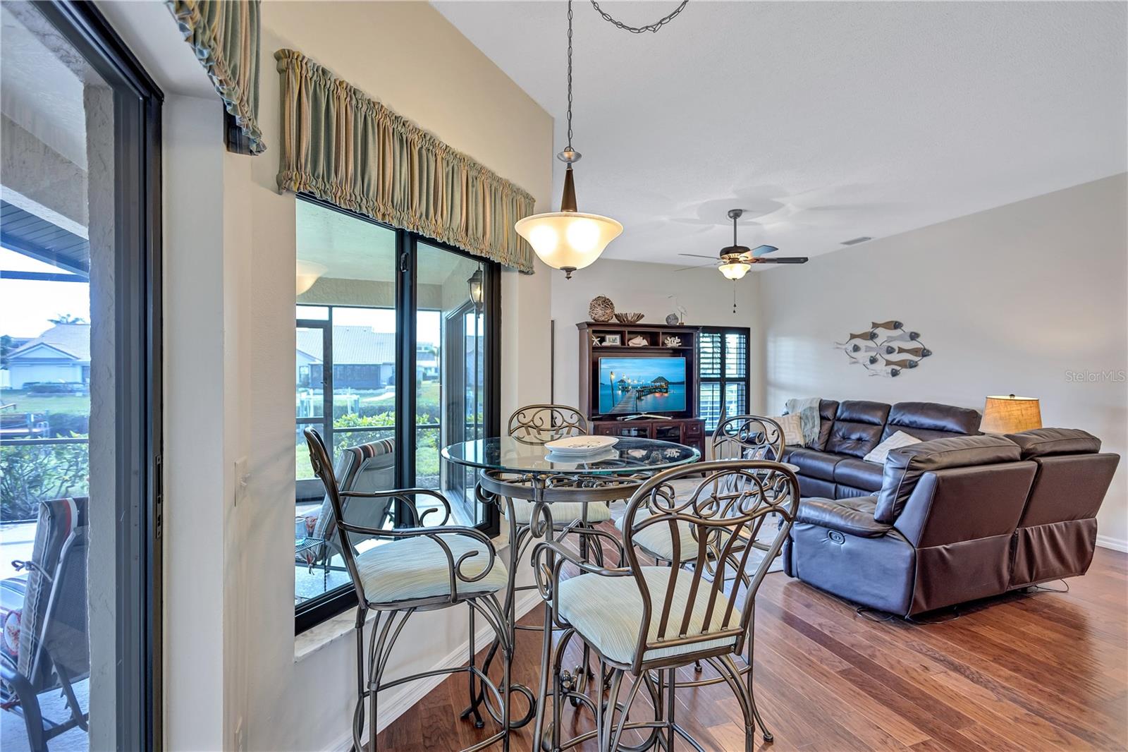 104 INLETS BLVD #104