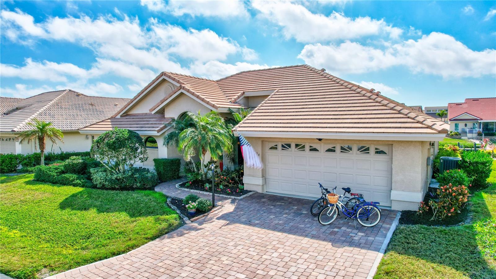 104 INLETS BLVD #104