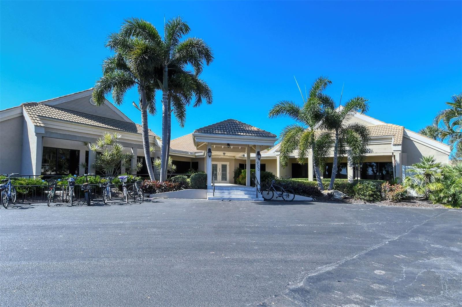 104 INLETS BLVD #104