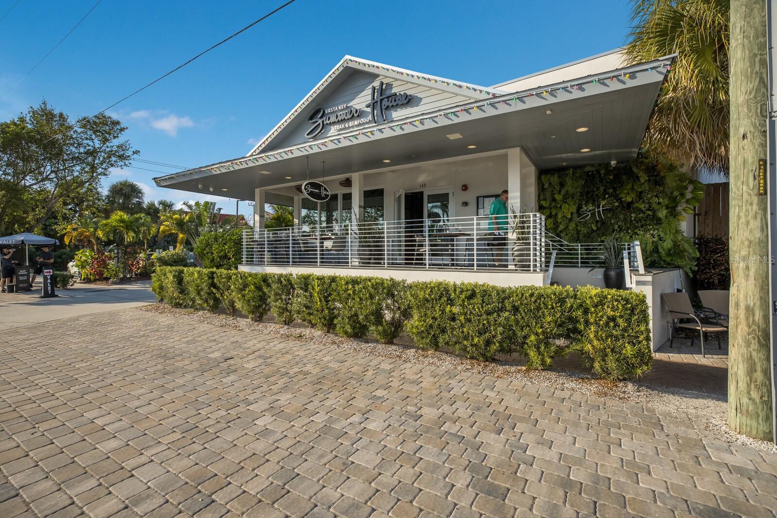 901 BEACH RD #402