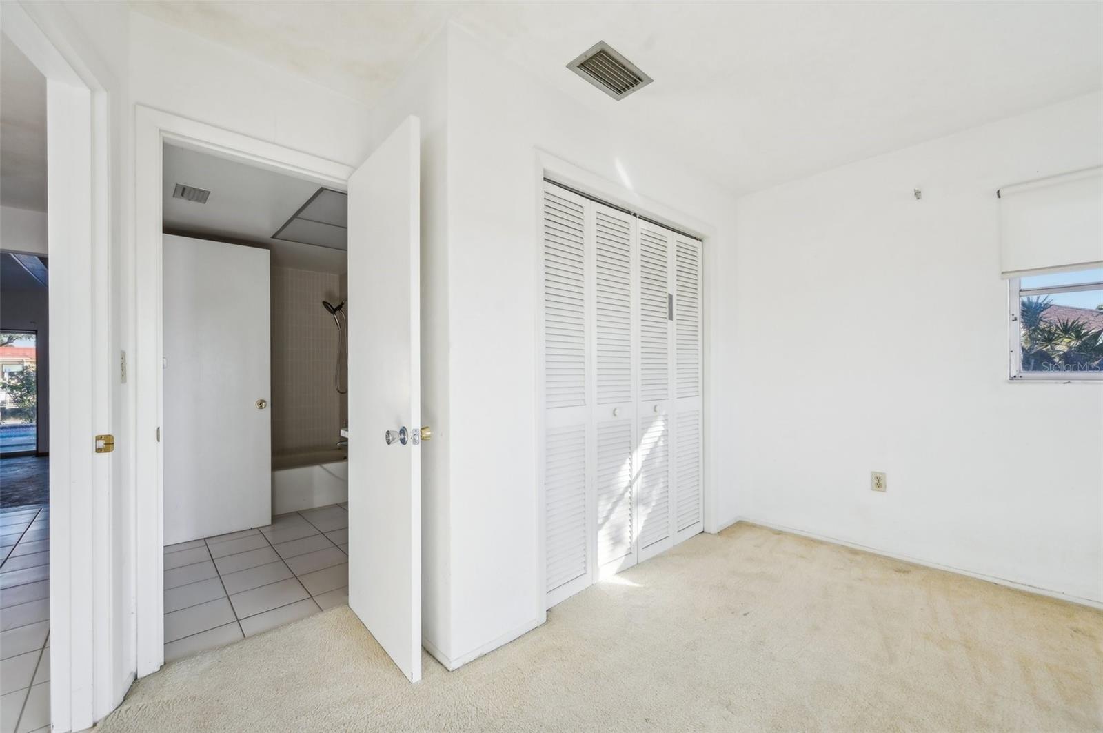 4119 ROYAL PALM DR