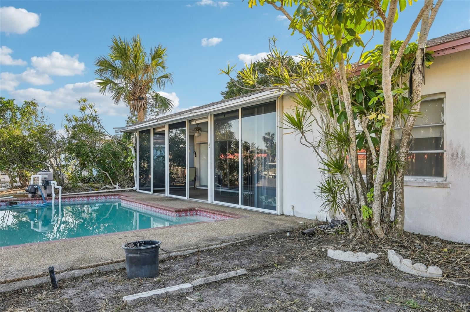 4119 ROYAL PALM DR