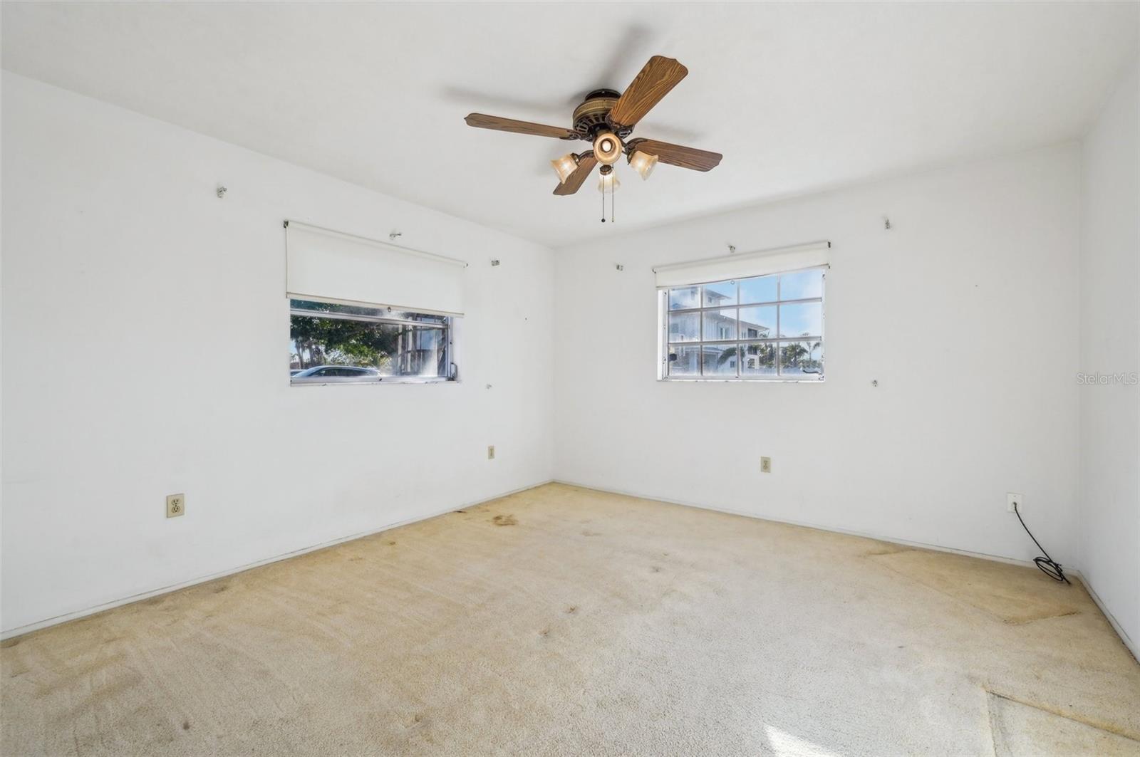 4119 ROYAL PALM DR