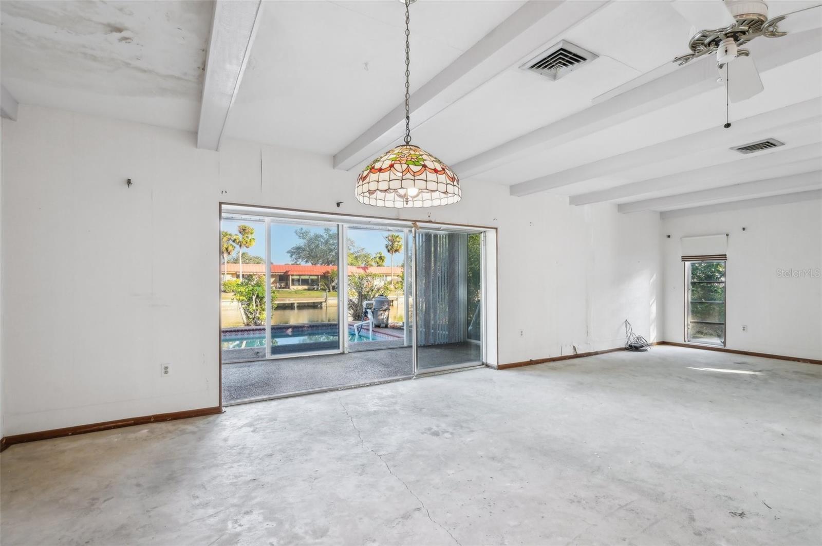 4119 ROYAL PALM DR