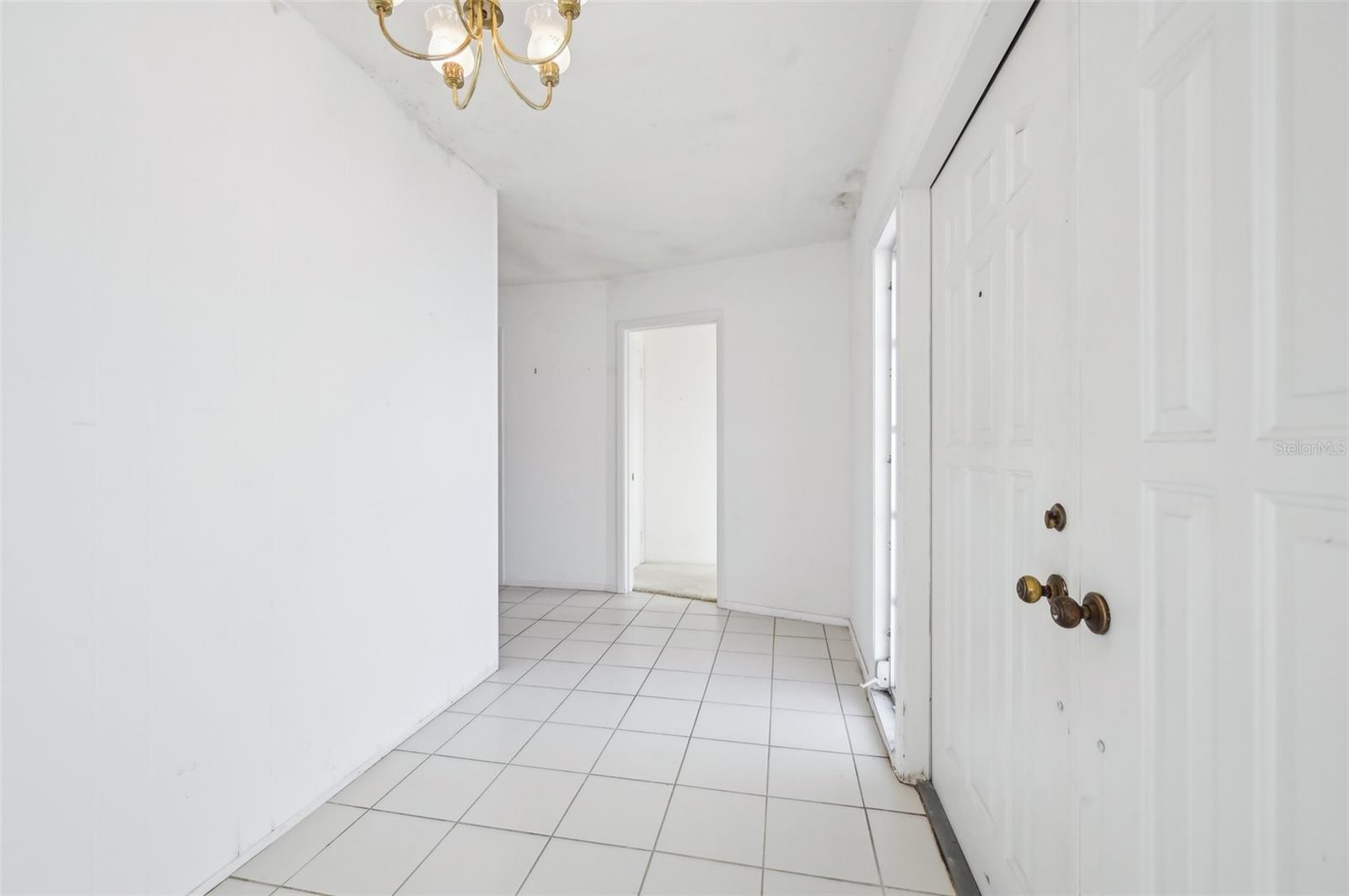 4119 ROYAL PALM DR