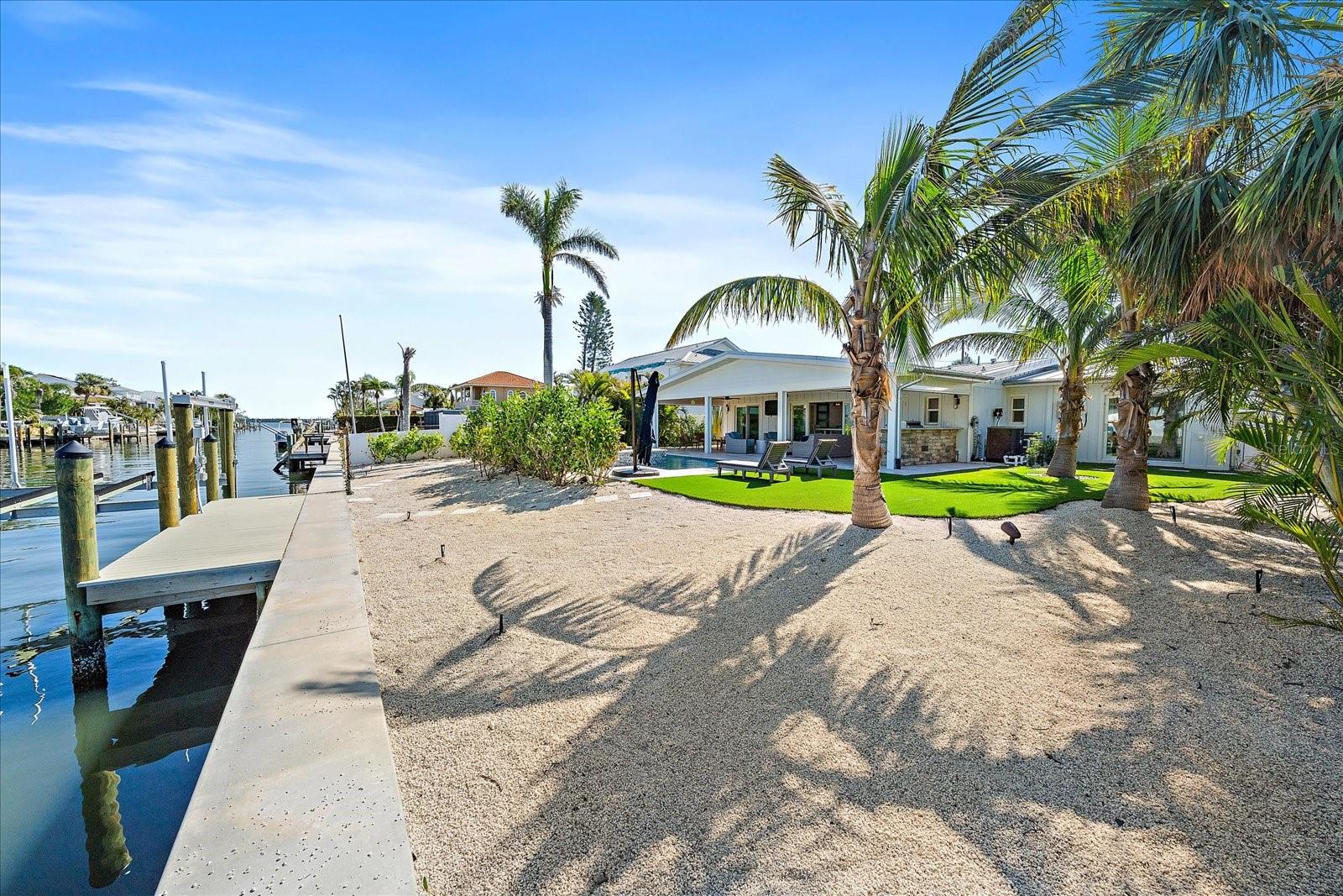 504 BAYVIEW DR