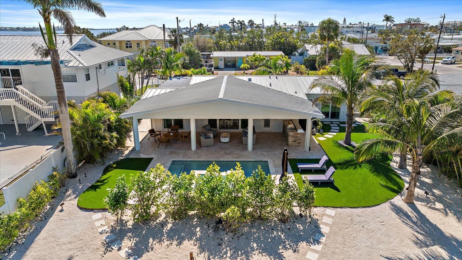 504 BAYVIEW DR