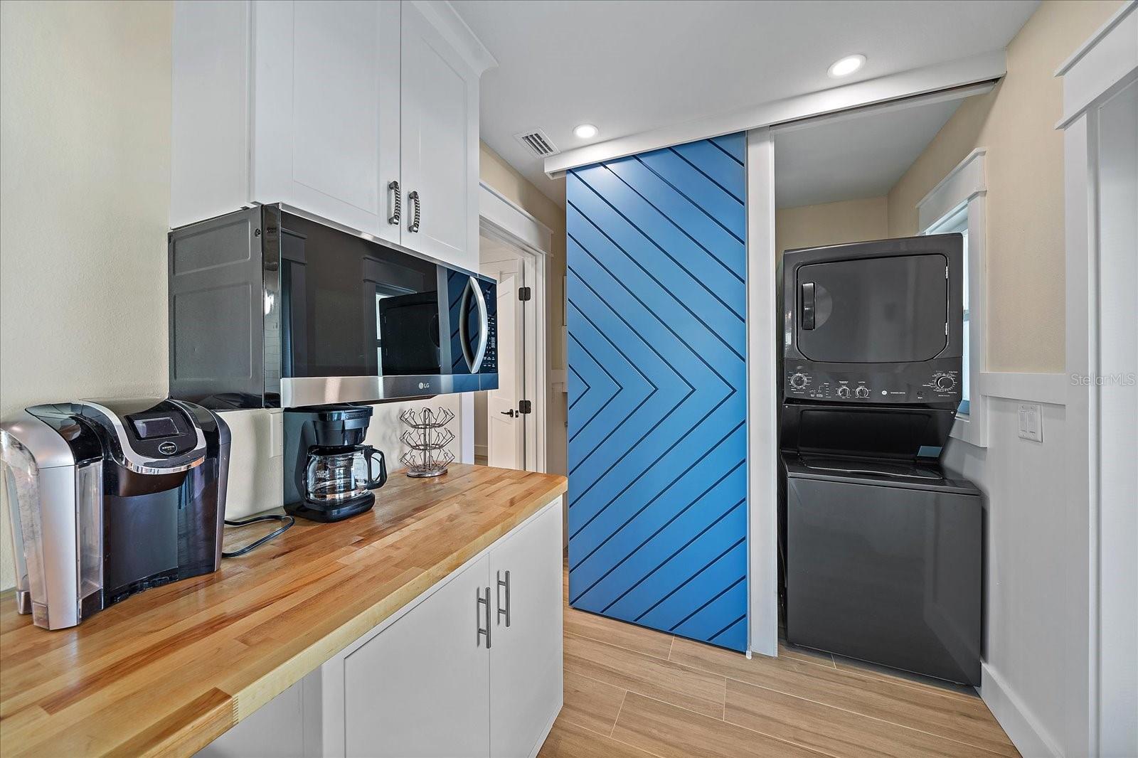 504 BAYVIEW DR