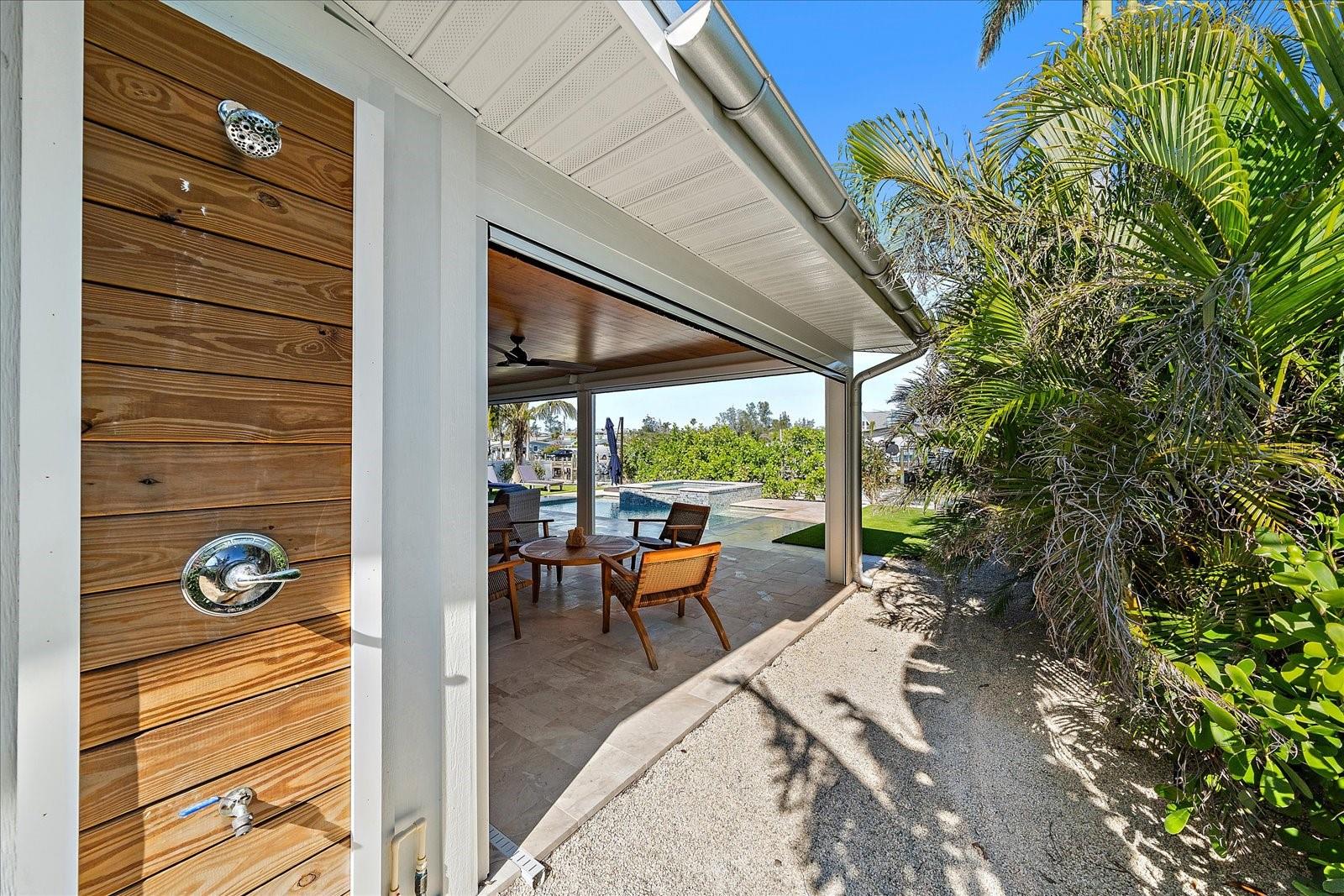 504 BAYVIEW DR