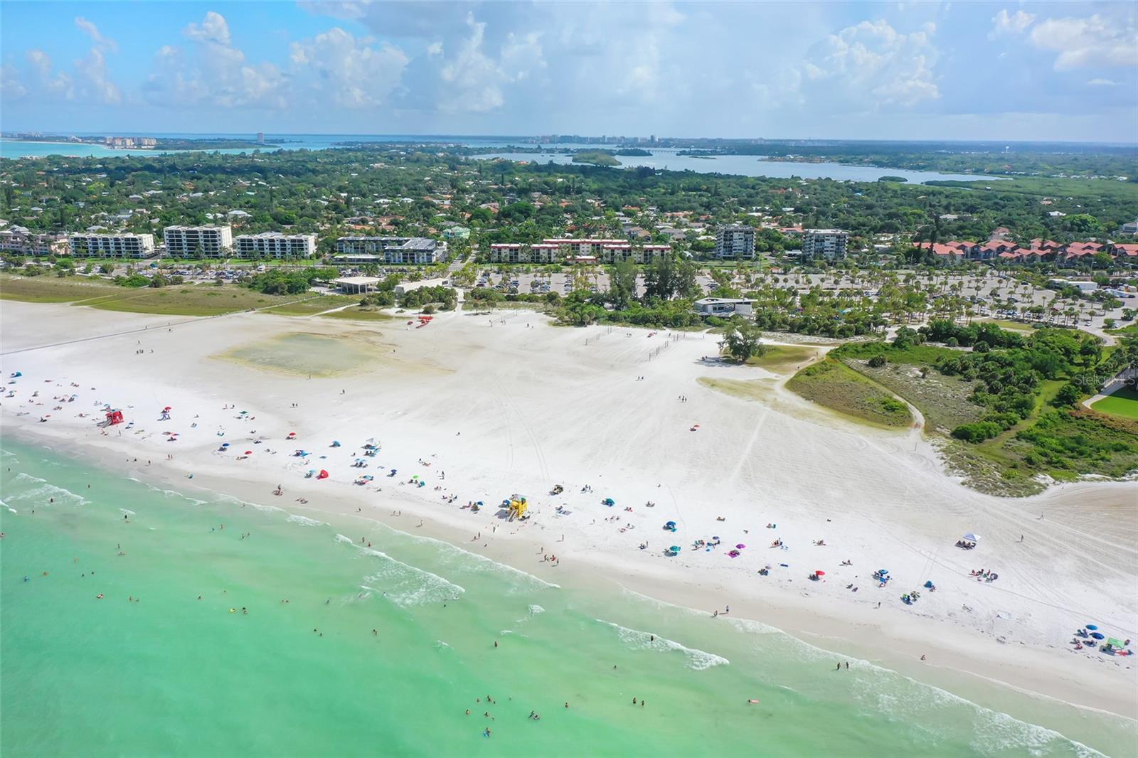 732 SIESTA DR