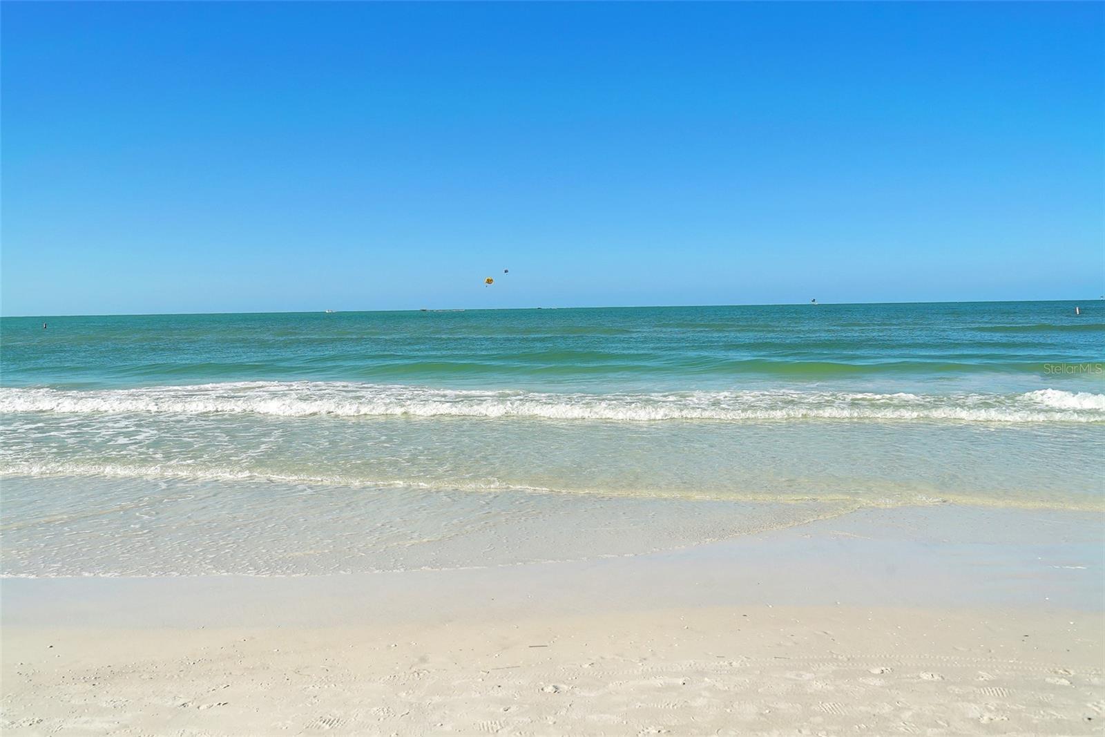 732 SIESTA DR