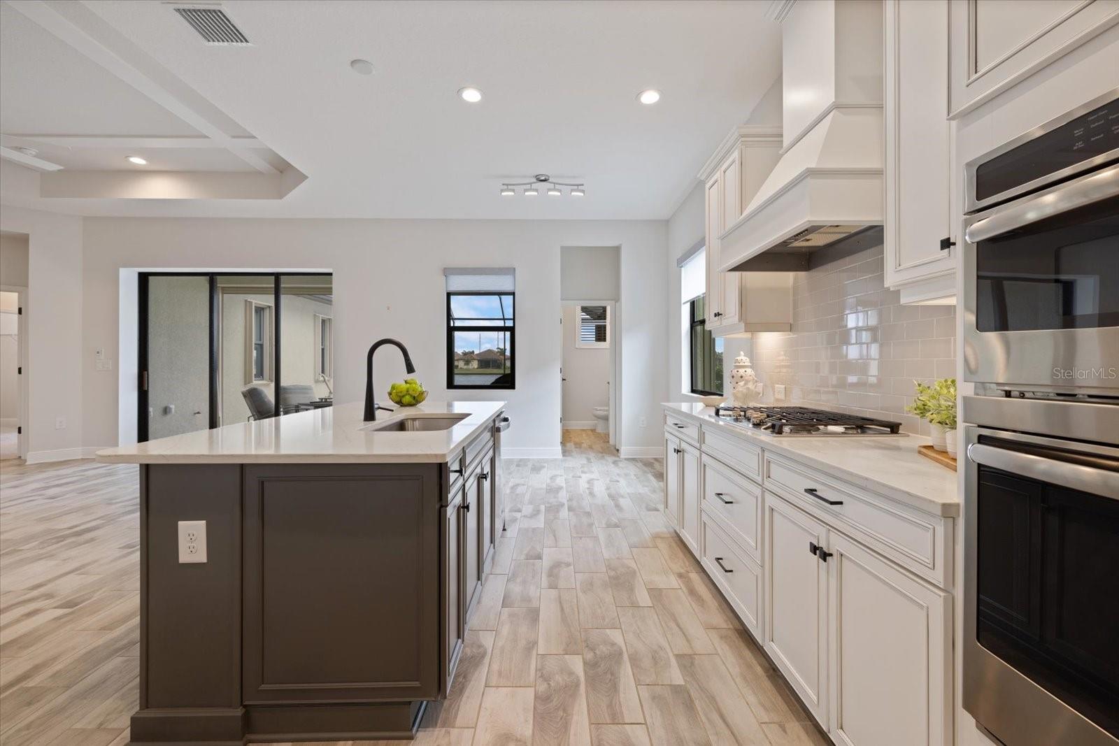 26833 WEISKOPF DR