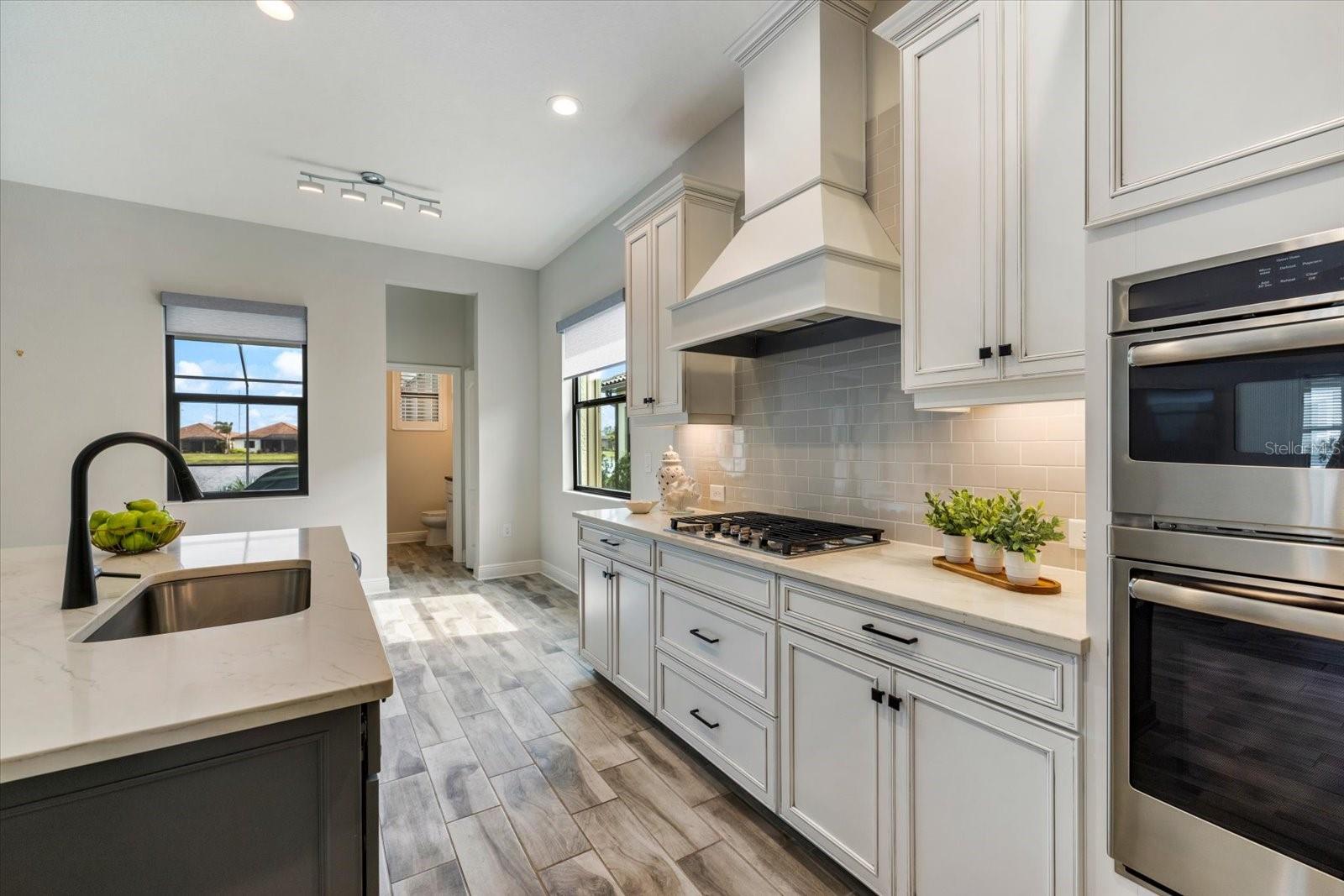 26833 WEISKOPF DR
