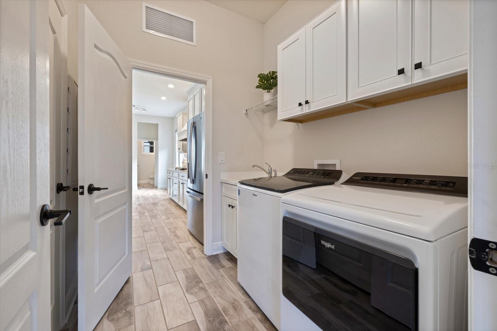 26833 WEISKOPF DR