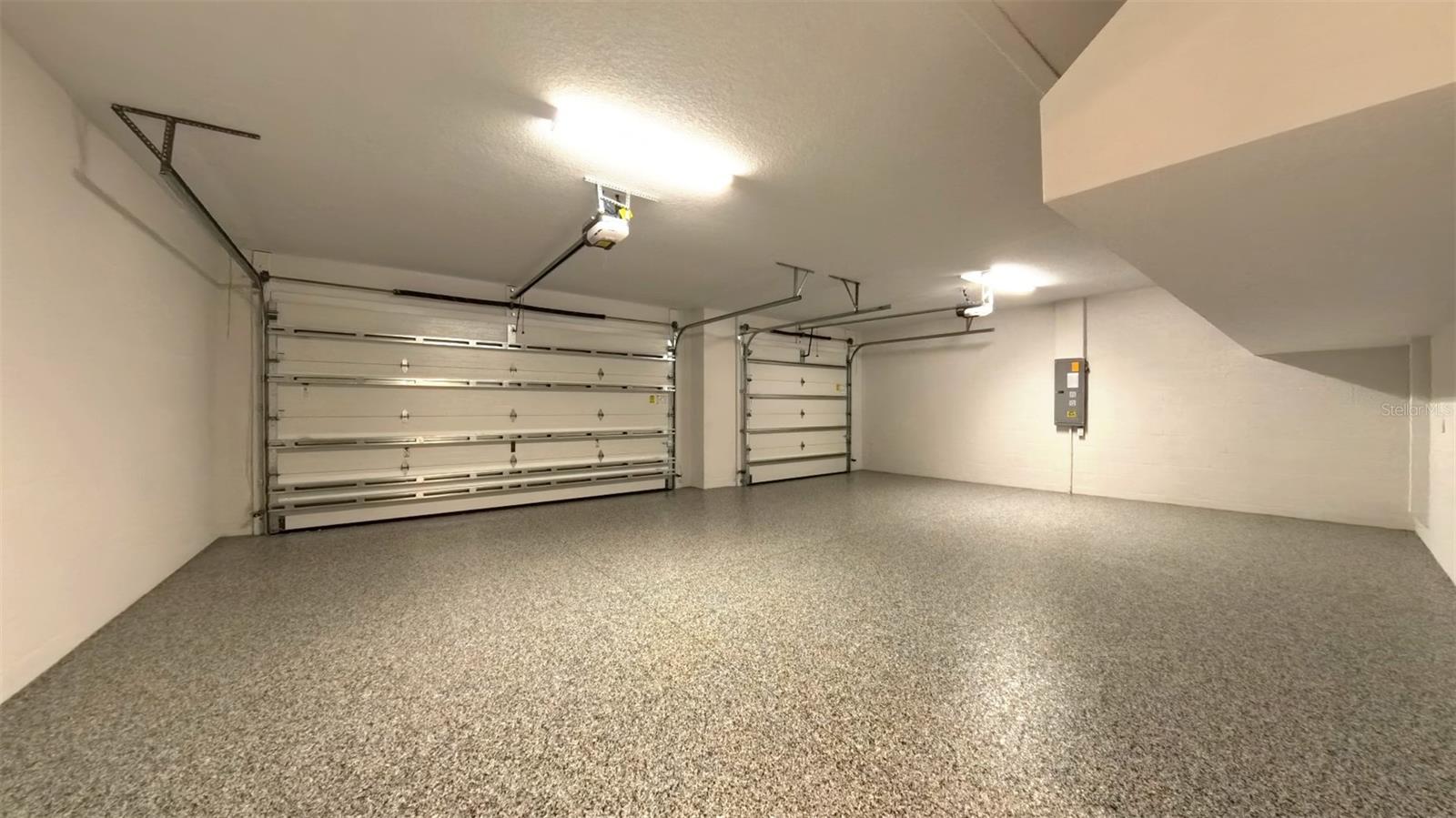 1047 WATERLINE COURT