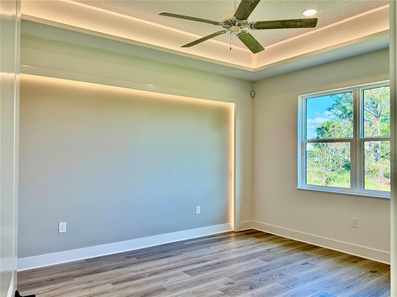 1047 WATERLINE COURT