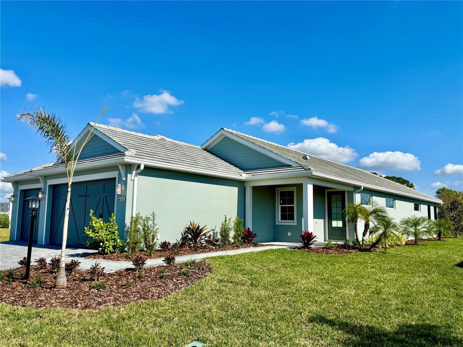 1047 WATERLINE COURT