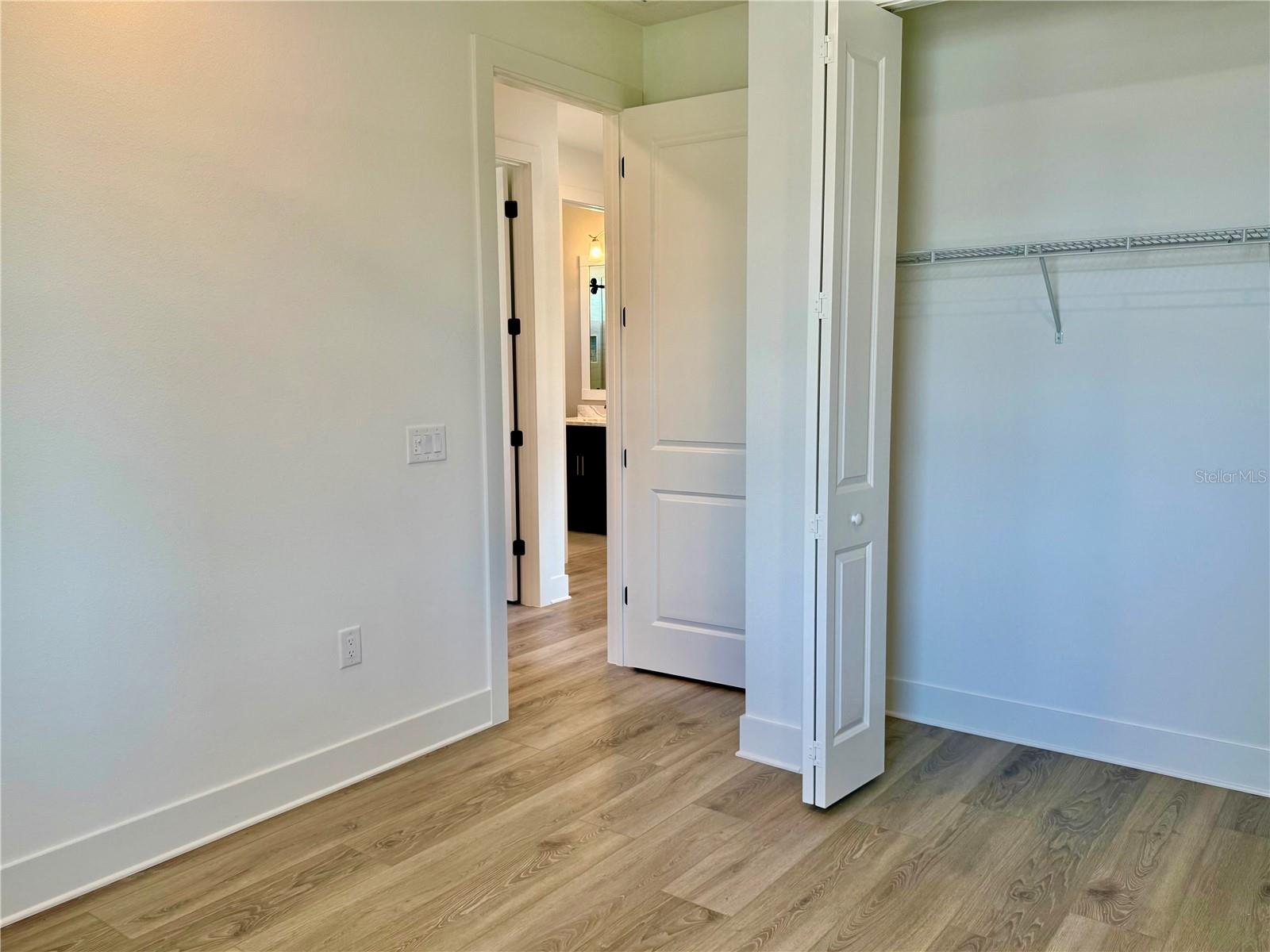 1047 WATERLINE COURT