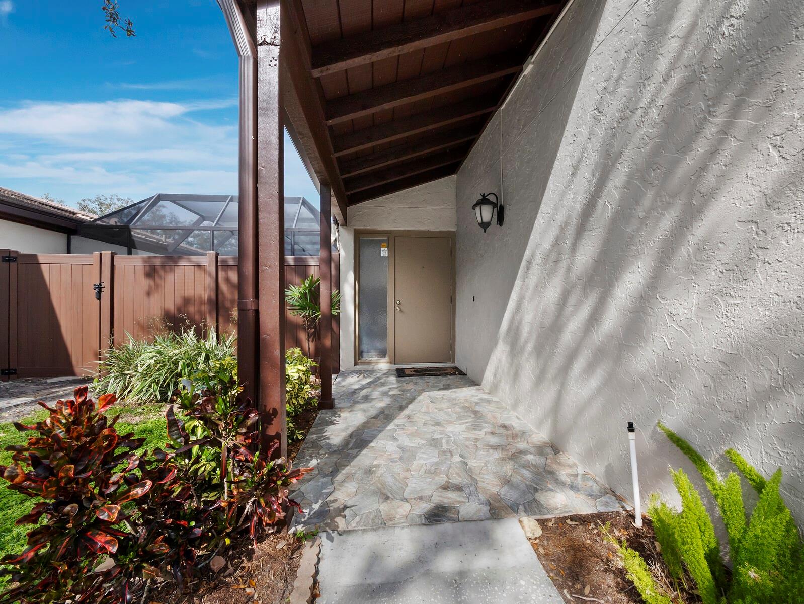 3729 GLEN OAKS MANOR DR