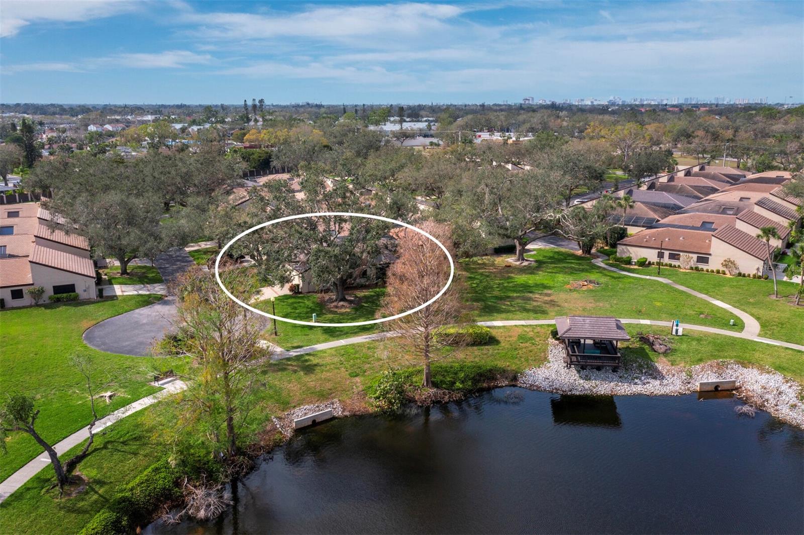 3729 GLEN OAKS MANOR DR