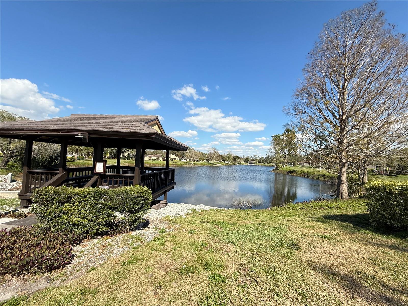 3729 GLEN OAKS MANOR DR