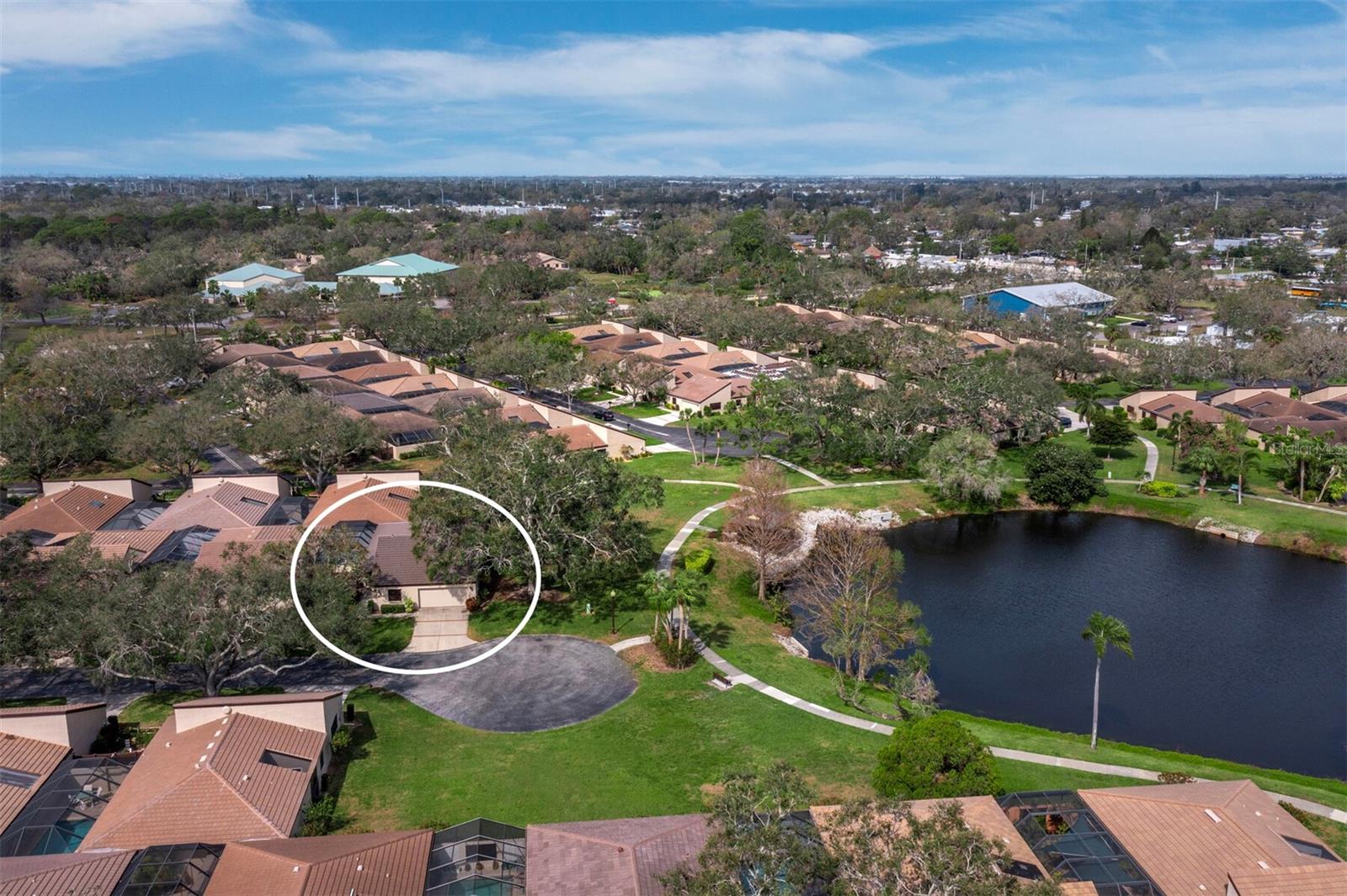 3729 GLEN OAKS MANOR DR