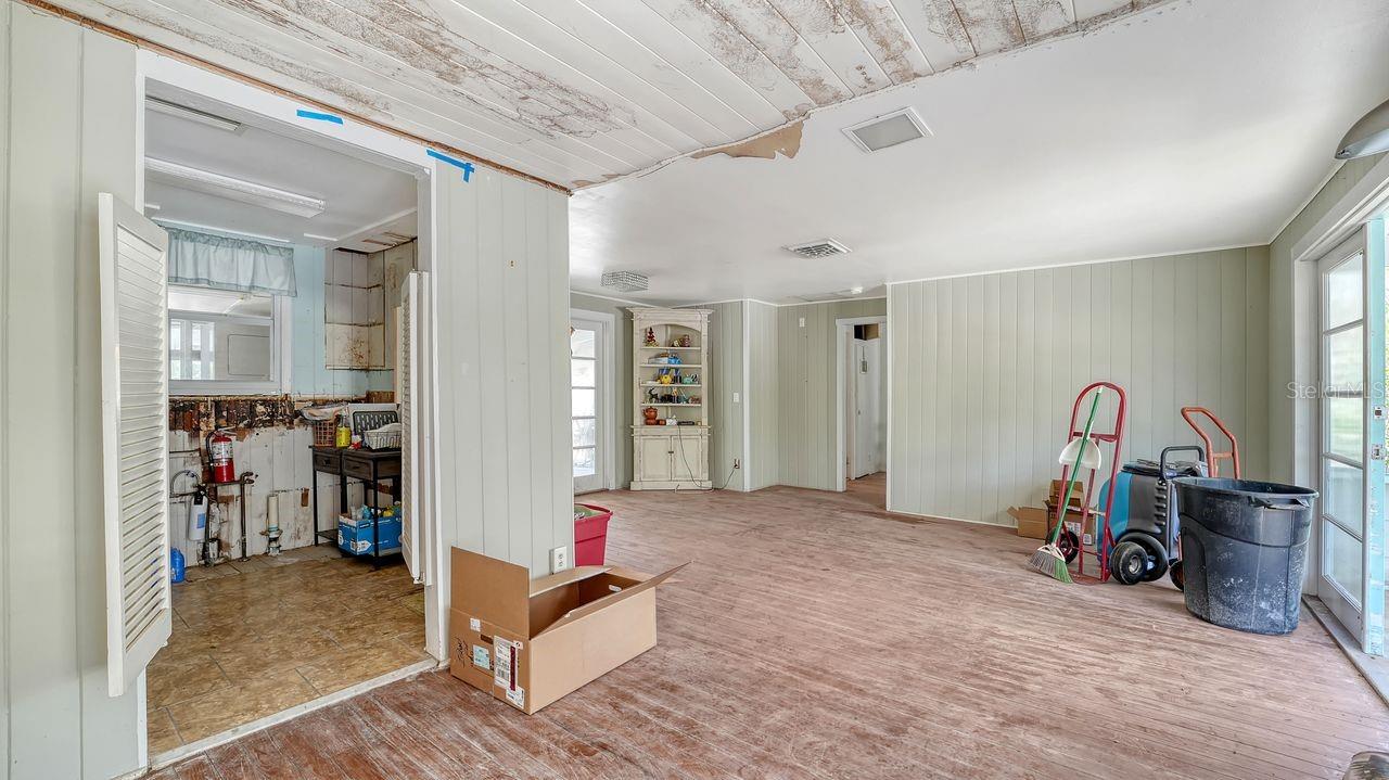 5448 AVENIDA DEL MARE