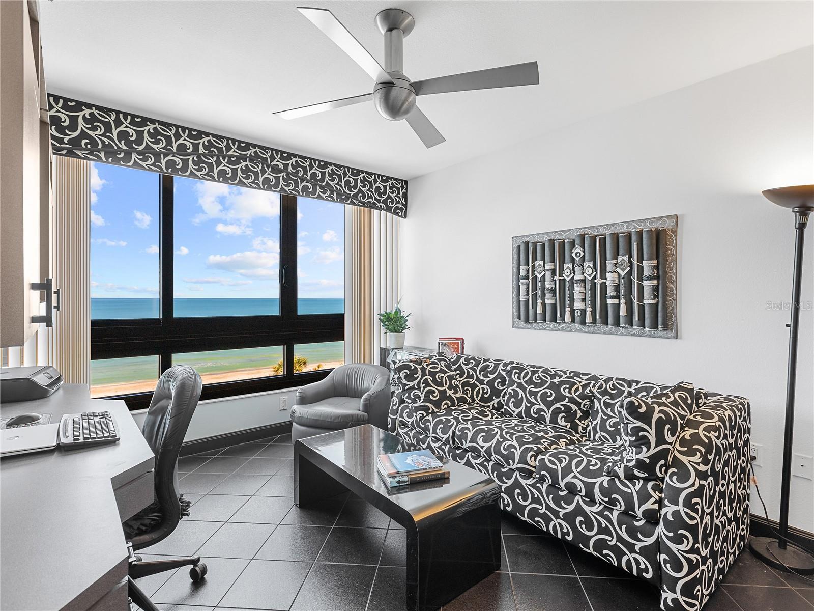 575 SANCTUARY DR #A304