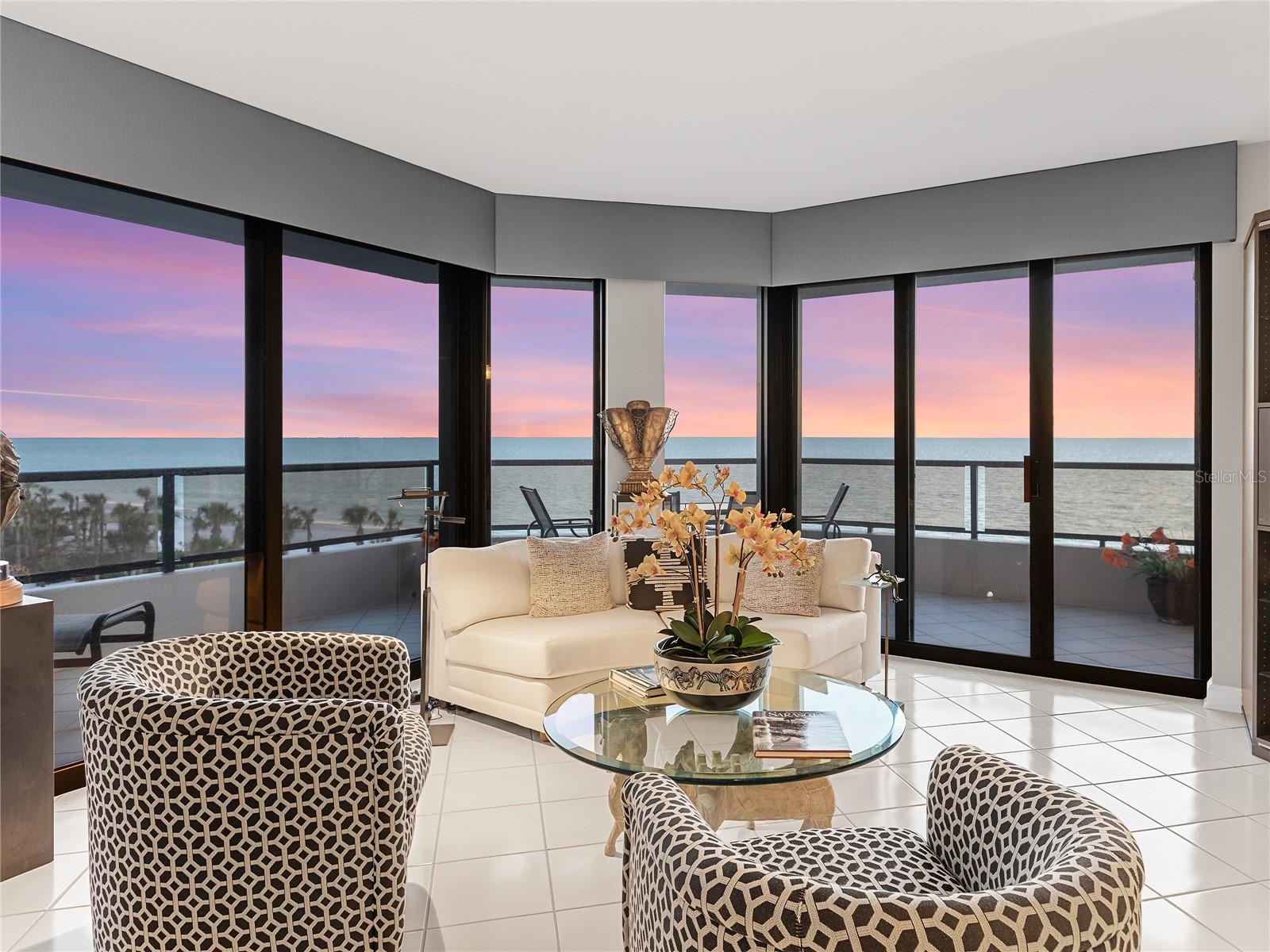 575 SANCTUARY DR #A304