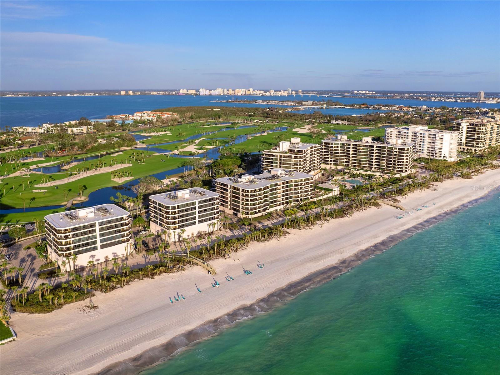 575 SANCTUARY DR #A304