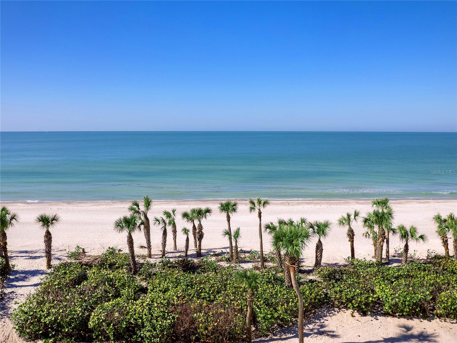 575 SANCTUARY DR #A304