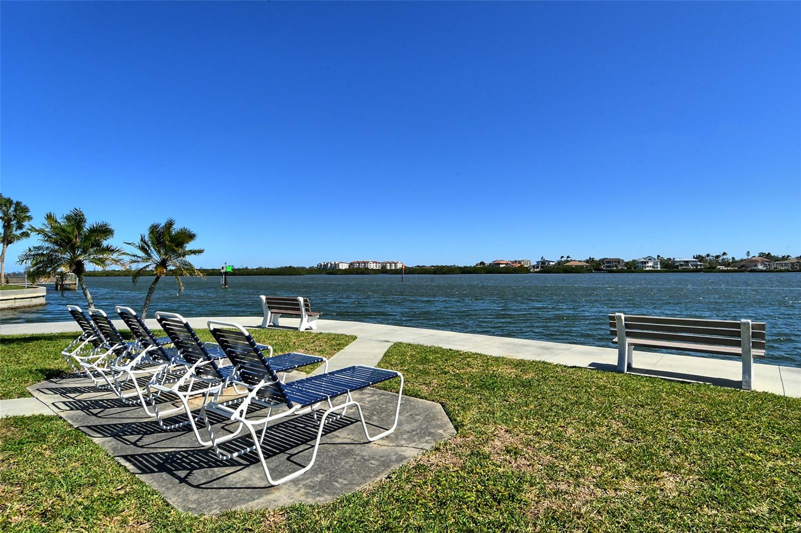 5855 MIDNIGHT PASS RD #303