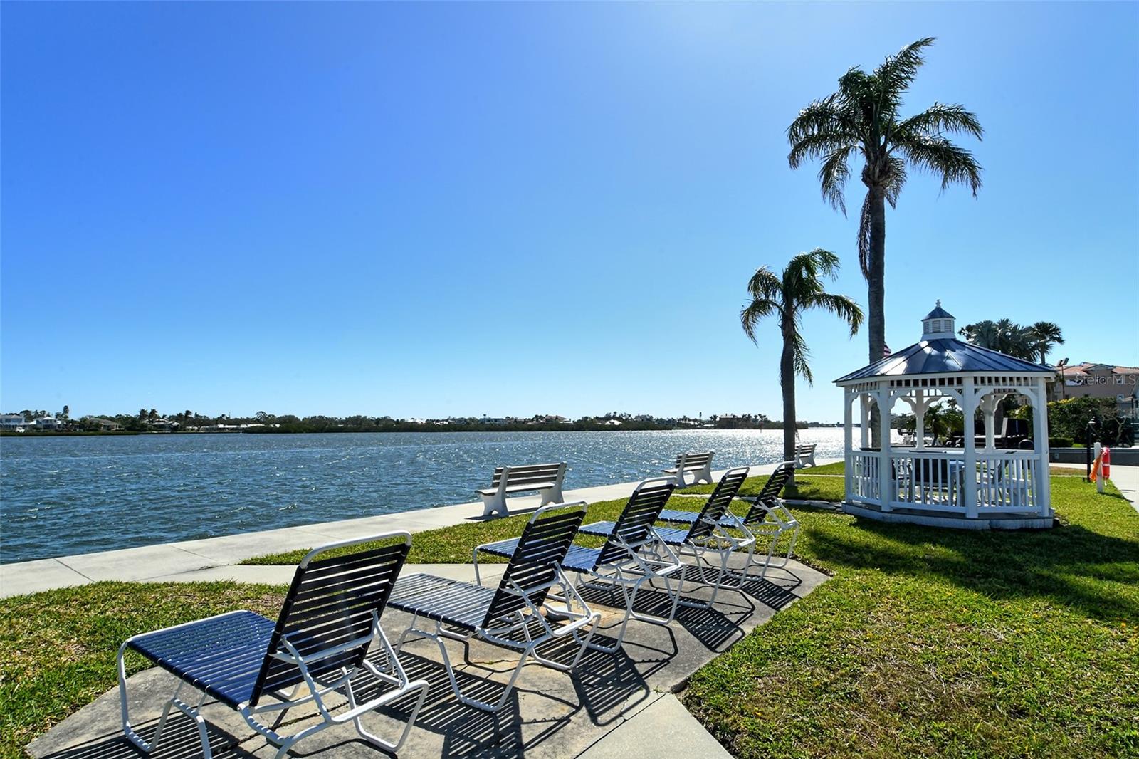 5855 MIDNIGHT PASS RD #303