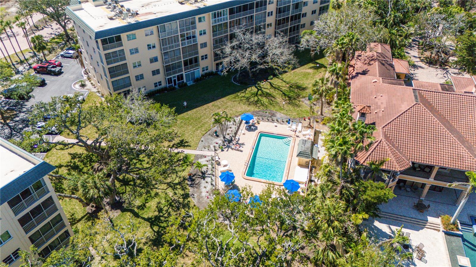 8625 MIDNIGHT PASS RD #305B