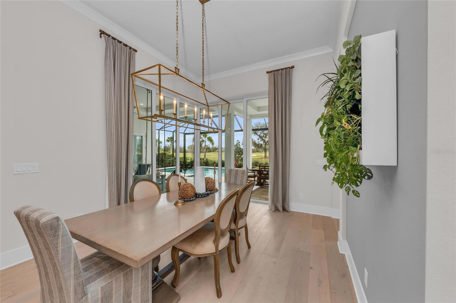 8847 COLONELS CT