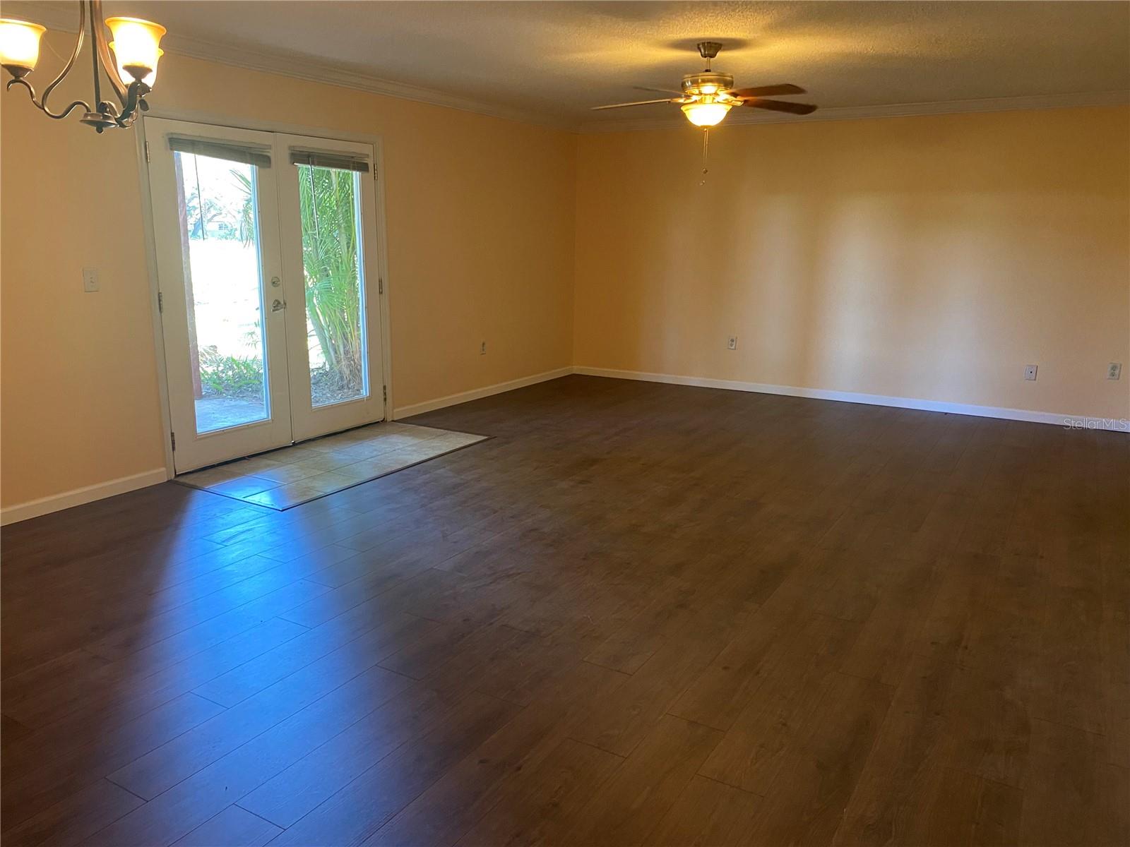 1721 PARAKEET WAY #700